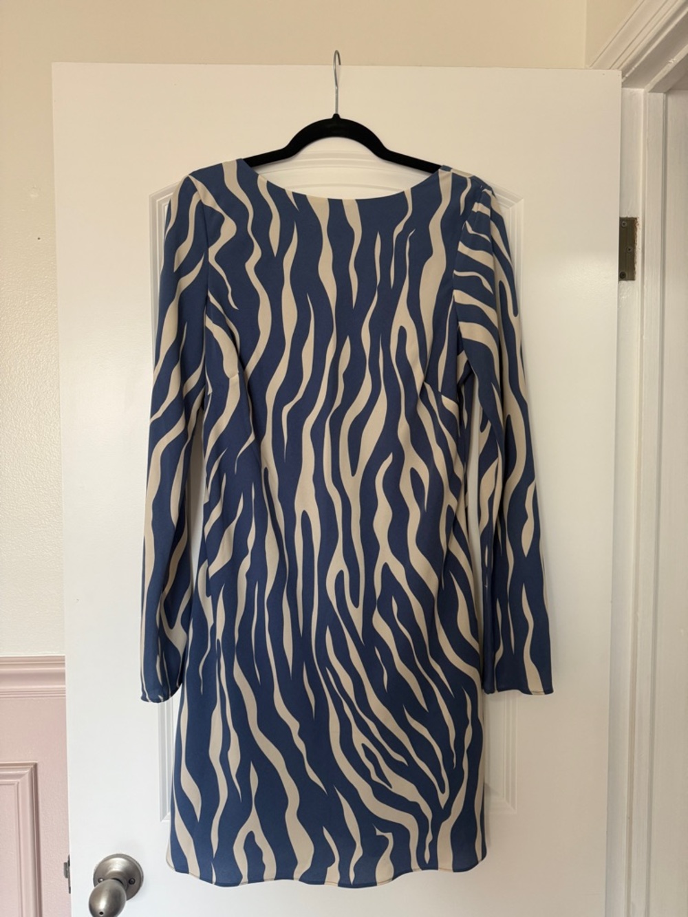 Abercrombie & Fitch Blue and Cream Zebra-Print Long Sleeve Dress
